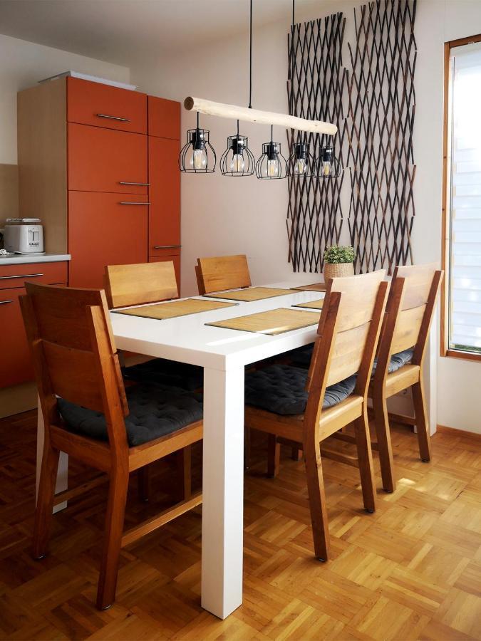 Ferienhaus Dana เมสเชอเดอ ภายนอก รูปภาพ